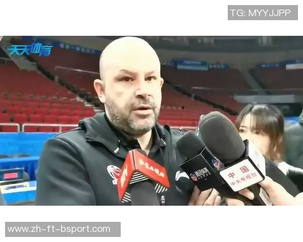 吉喆球衣今晚退役，雅尼斯：他永远是我们的一员