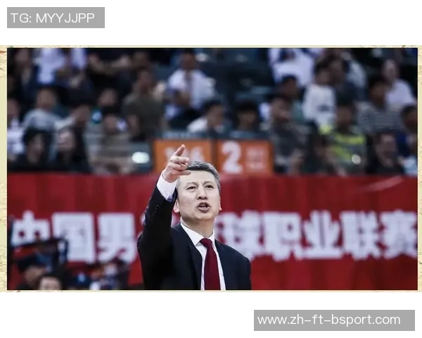 晓旭体测未过仍现身球馆郭士强：别再受伤更重要